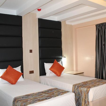 แอร์พอร์ต แลนดิ้ง โฮเต็ล Hotel ไนโรบี ภายนอก รูปภาพ