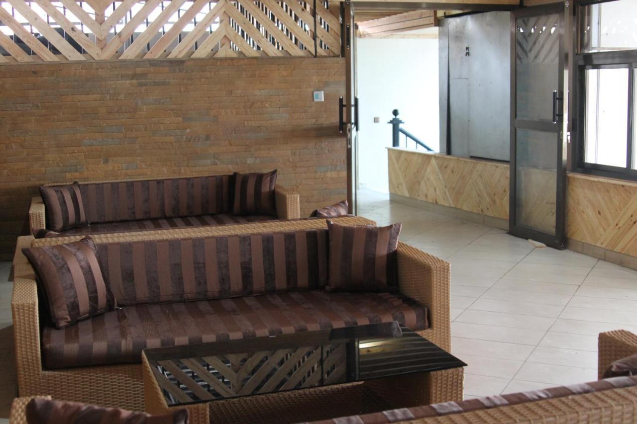แอร์พอร์ต แลนดิ้ง โฮเต็ล Hotel ไนโรบี ภายนอก รูปภาพ