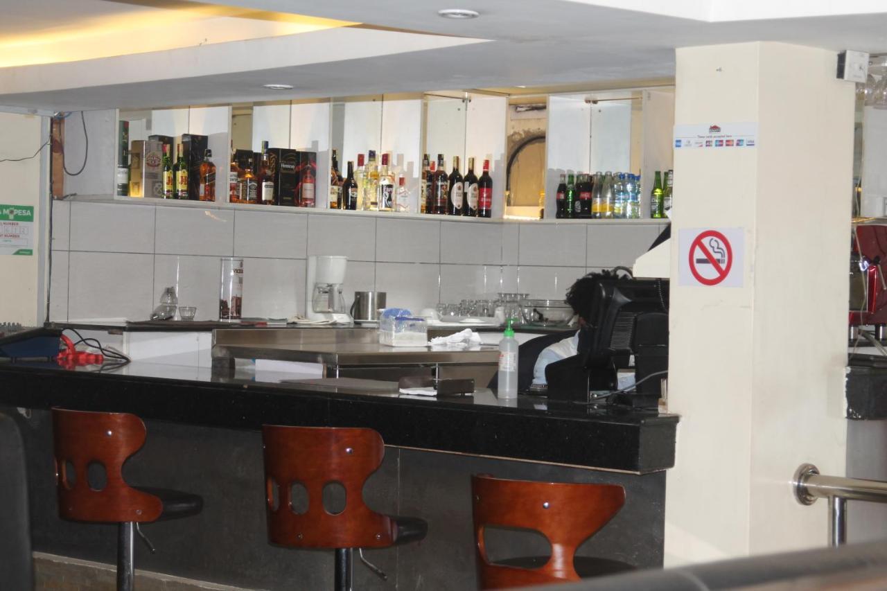 แอร์พอร์ต แลนดิ้ง โฮเต็ล Hotel ไนโรบี ภายนอก รูปภาพ
