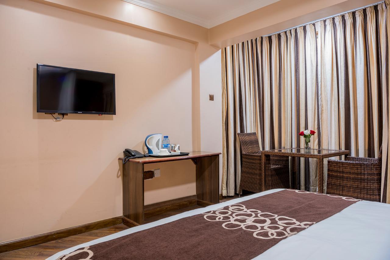 แอร์พอร์ต แลนดิ้ง โฮเต็ล Hotel ไนโรบี ภายนอก รูปภาพ