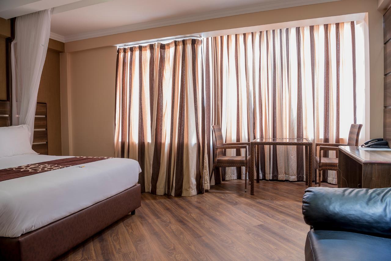 แอร์พอร์ต แลนดิ้ง โฮเต็ล Hotel ไนโรบี ภายนอก รูปภาพ