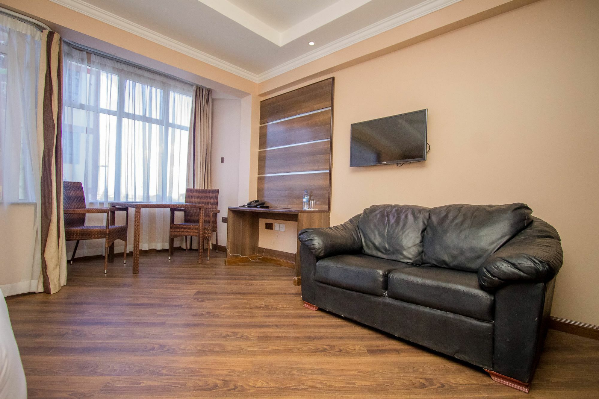 แอร์พอร์ต แลนดิ้ง โฮเต็ล Hotel ไนโรบี ภายนอก รูปภาพ